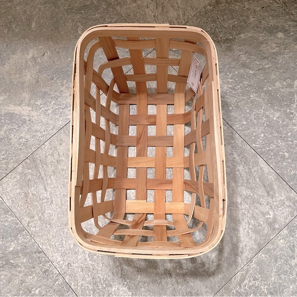 🆕 Target Handcrafted Farmhouse Woven Decorative Storage Basket Bin - Picture 4 of 14